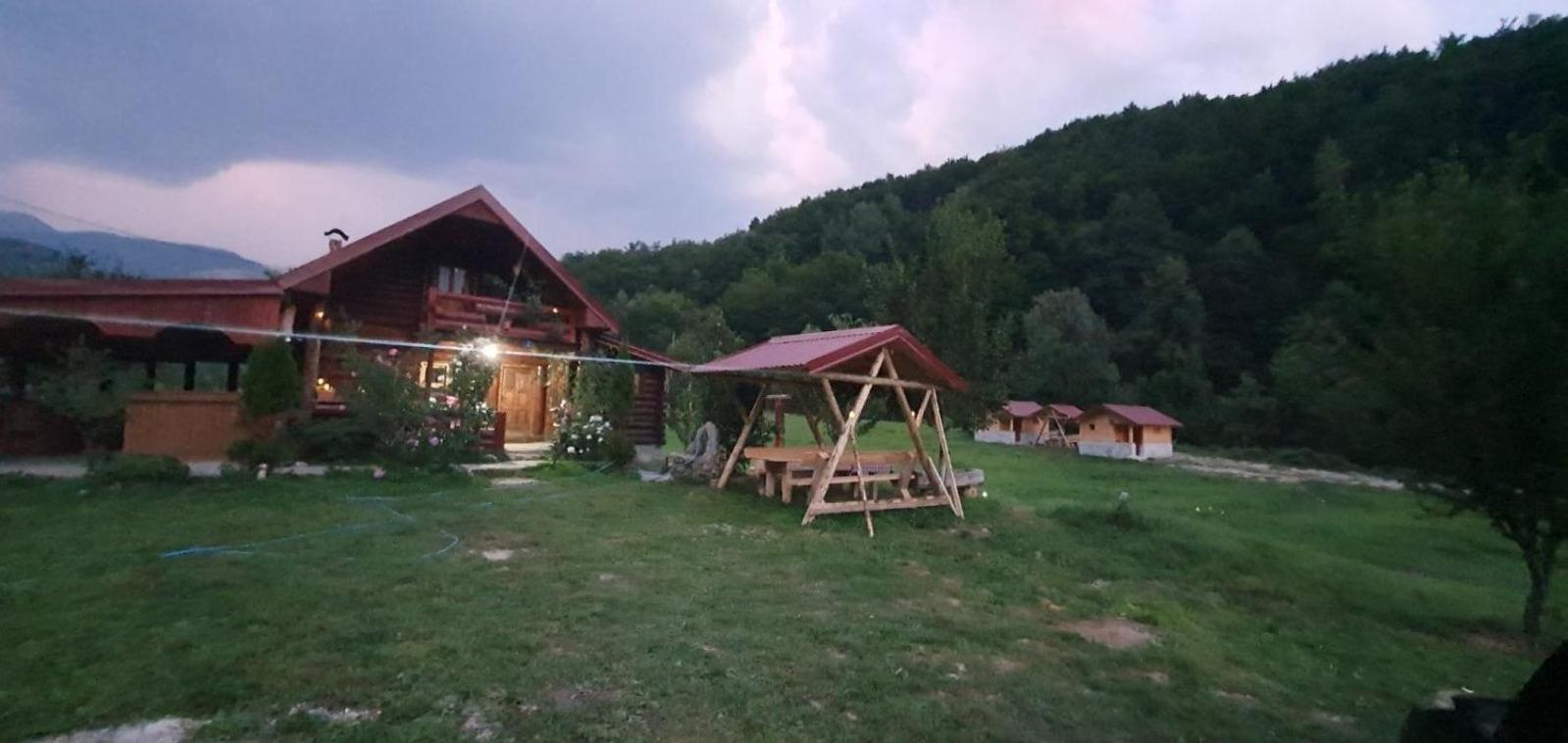 Plav Riverside Village Extérieur photo